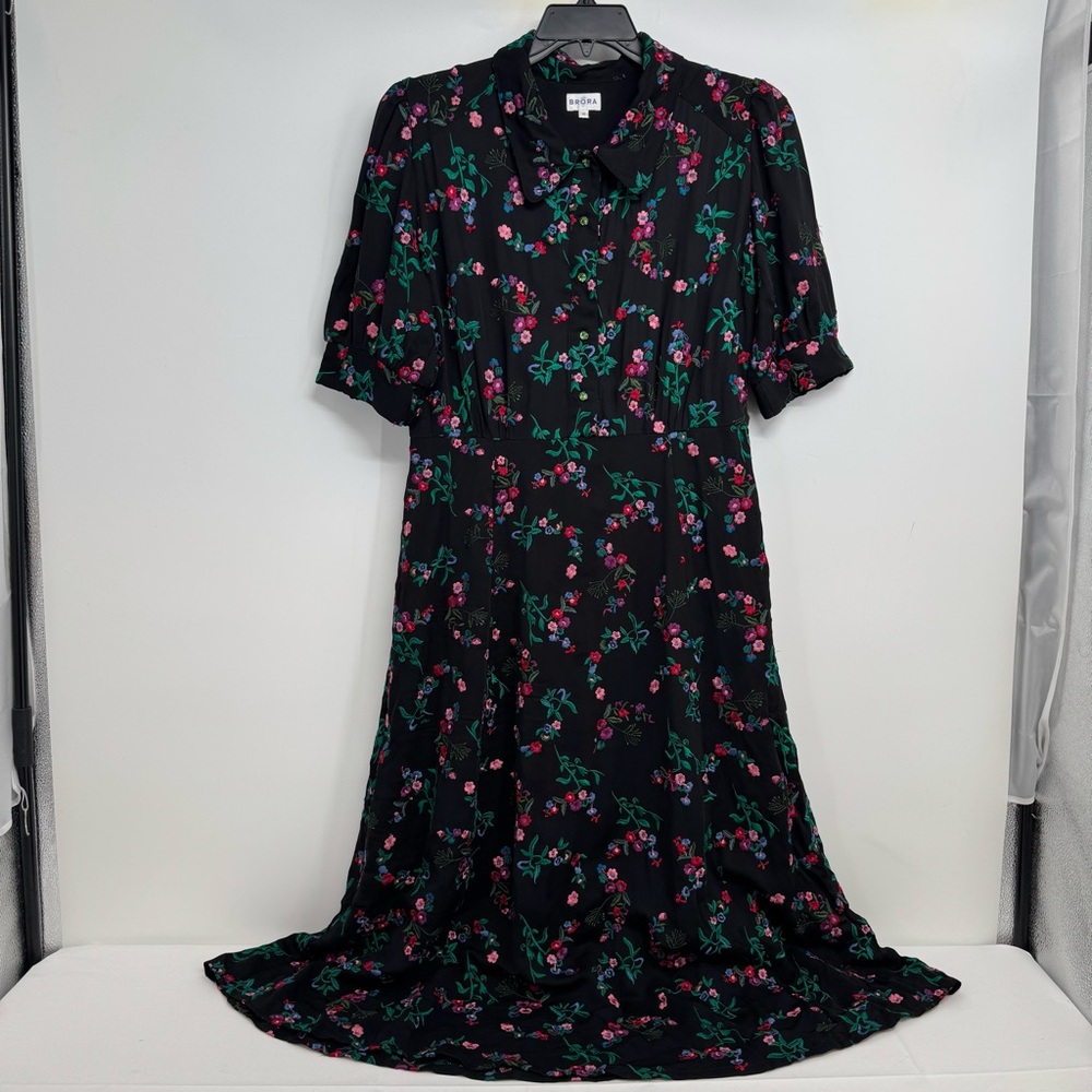 Brora  Dress Size UK 12 US 8  Flower Embroidery All Over Dress Short Sleeve